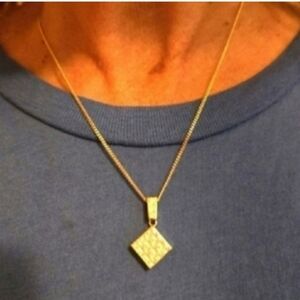14kt Solid Yellow Gold Necklace Pendant